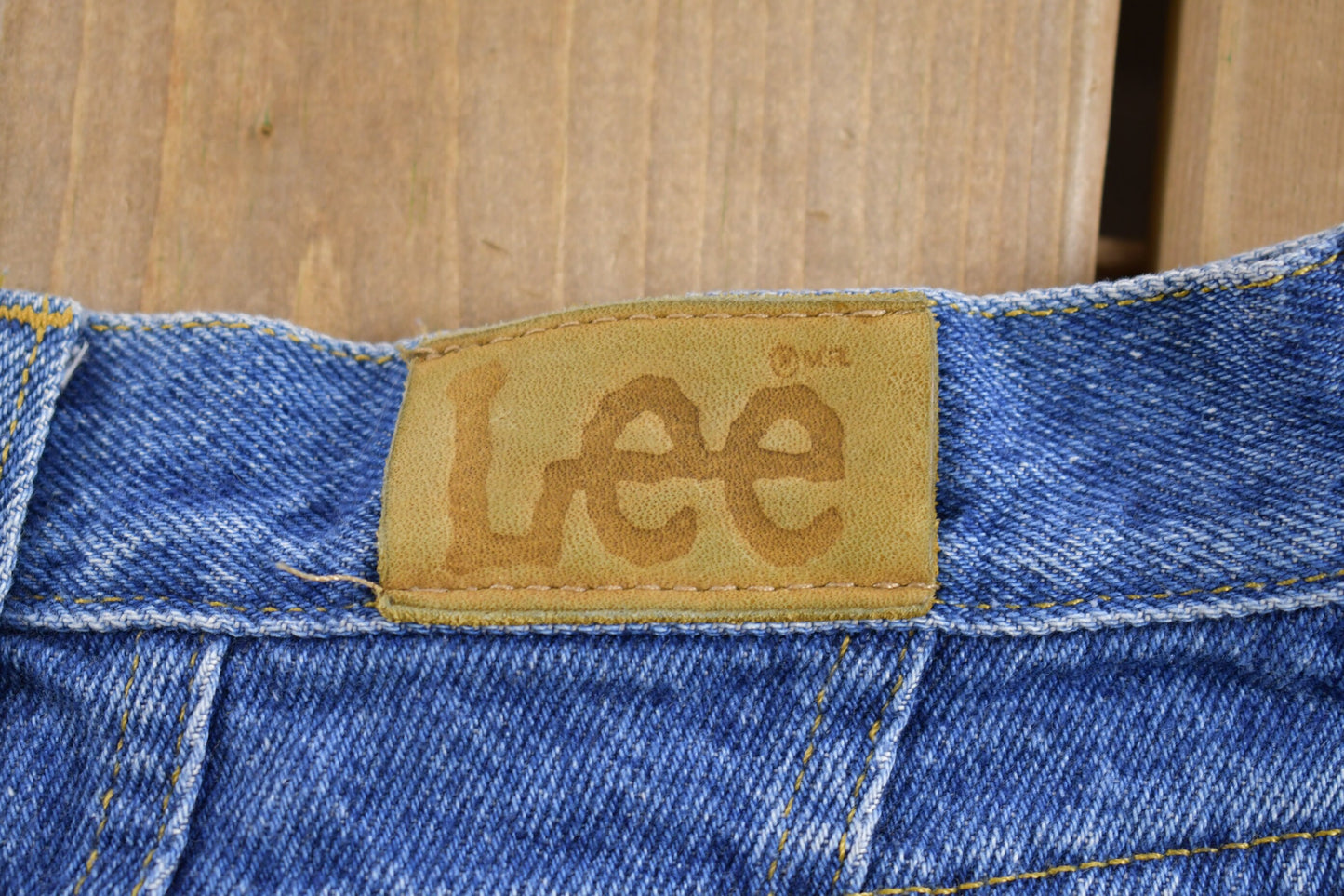 Vintage 1990s Lee Mid Wash Denim Jeans 29 x 28.5 / Vintage Denim / Distressed Jeans / Streetwear Fashion / / Vintage Pants