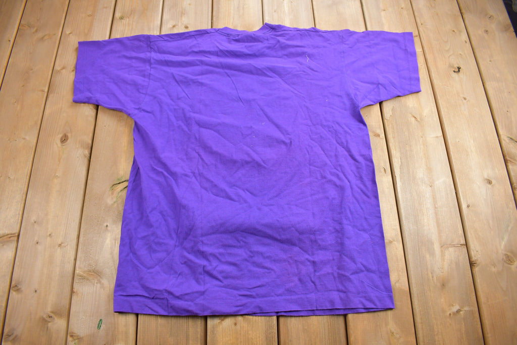 Vintage 1990s Off Campus International Agency Western Orientation Graphic T Shirt