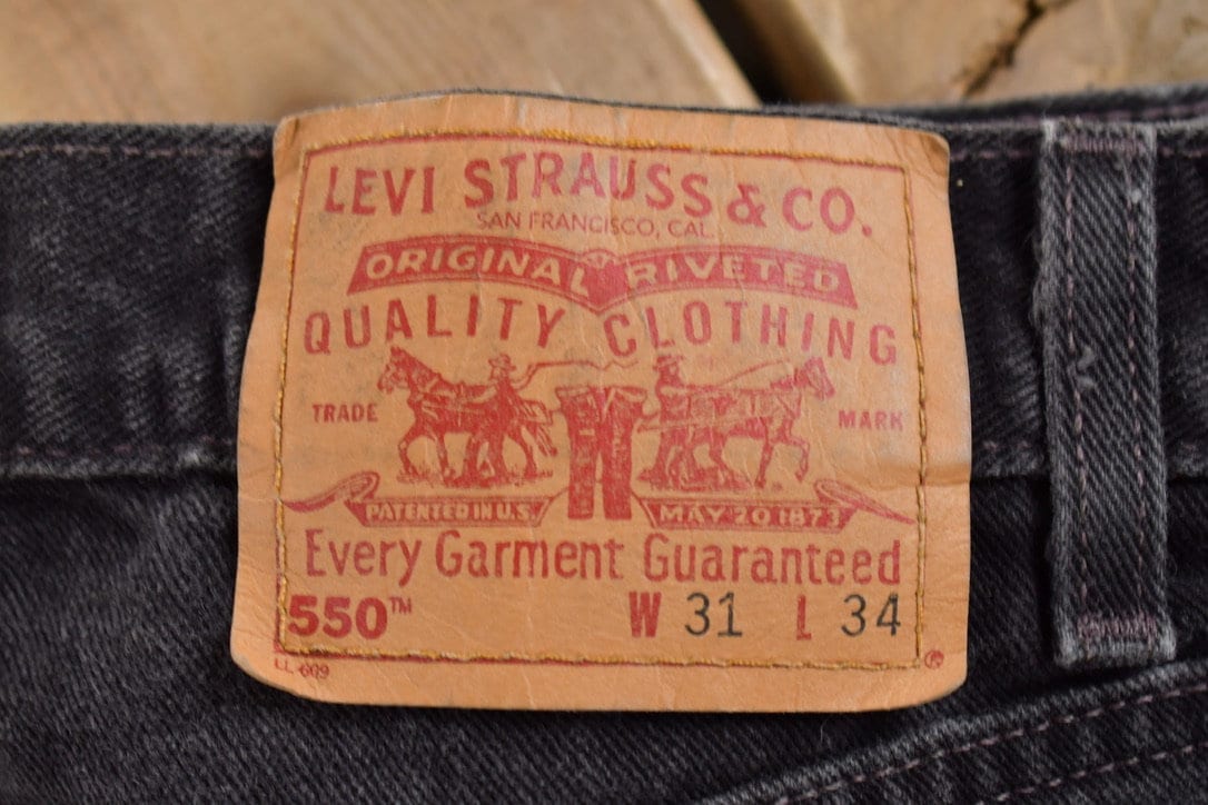 Vintage 1990s Levi's 550 Red Tab Relaxed Fit Jeans Size 29 x 32 / 90s Denim / Streetwear / Baggy Jeans / Vintage Levi's