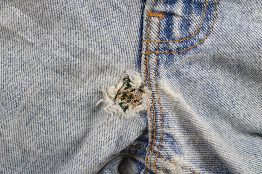 Vintage 1990s Levi's Red Tab Jeans Size 32 x 31