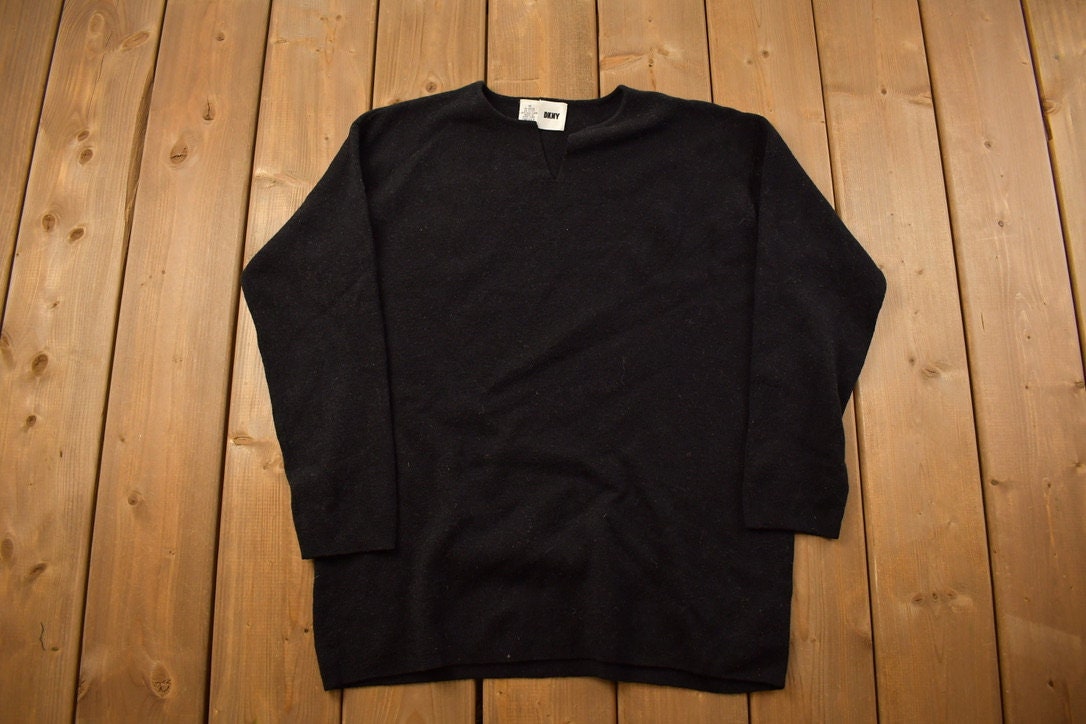 Vintage 1990s Blank DKNY Crewneck Sweatshirt / 90s Crewneck / Essential / Streetwear / 90s Blank