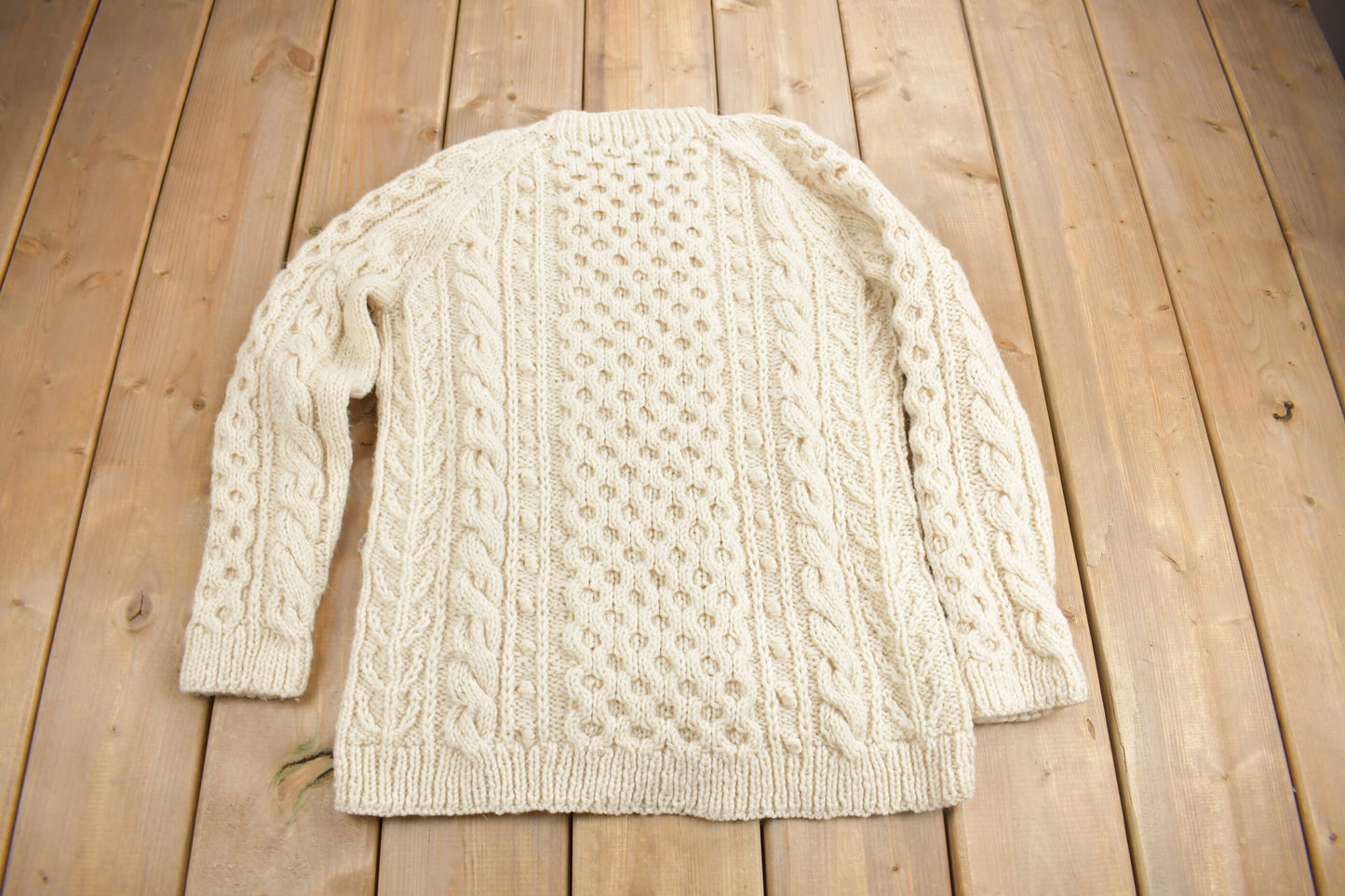 Vintage 1980s Hand Knit Cable Knit Crewneck Sweater / Vintage Crewneck / Blank Sweater / 80s Ski Sweater