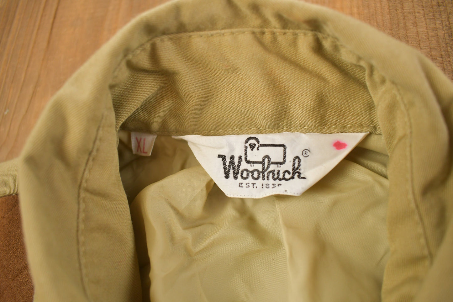 Vintage 1990s Woolrich Blank Bown Button Up Shirt / 1990s Button Up / Vintage Flannel / Cowboy / Basic Button Up / Rodeo / Western