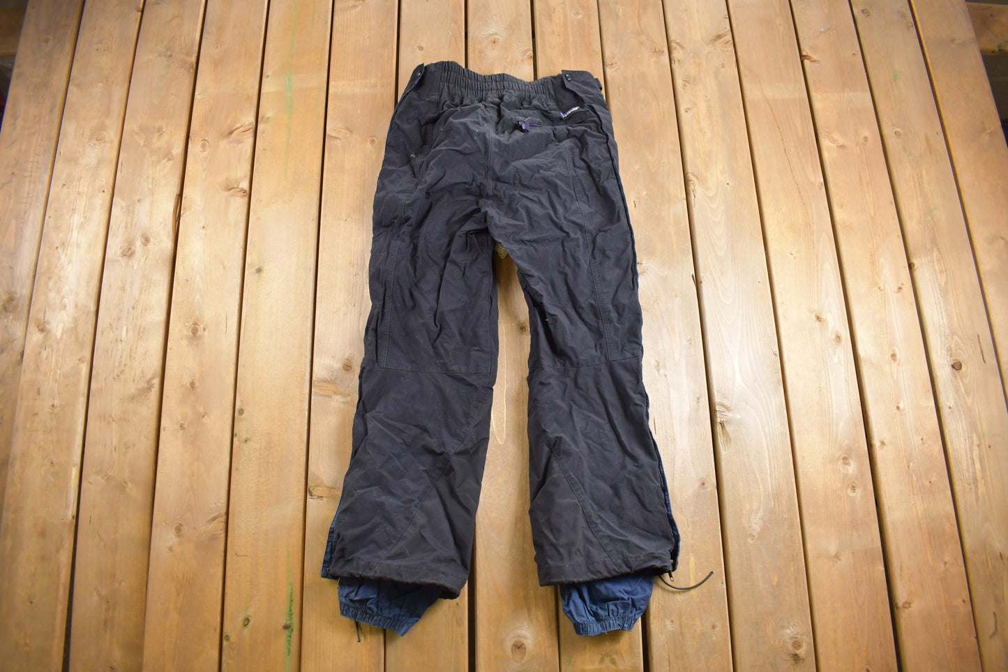 Vintage 1990s Patagonia Black Snow Pants Size 30 x 26.5 / American Vintage / Streetwear / Vintage Pants / Vintage Sweat Pants