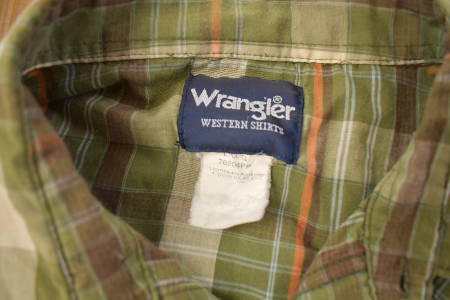 Vintage 1990s Wrangler Plaid Flannel Button Up Shirt / 1990s Button Up / Vintage Flannel / Plaid Shirt / Button Down