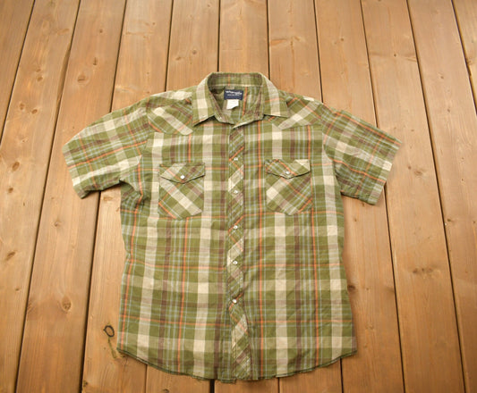 Vintage 1990s Wrangler Plaid Flannel Button Up Shirt / 1990s Button Up / Vintage Flannel / Plaid Shirt / Button Down