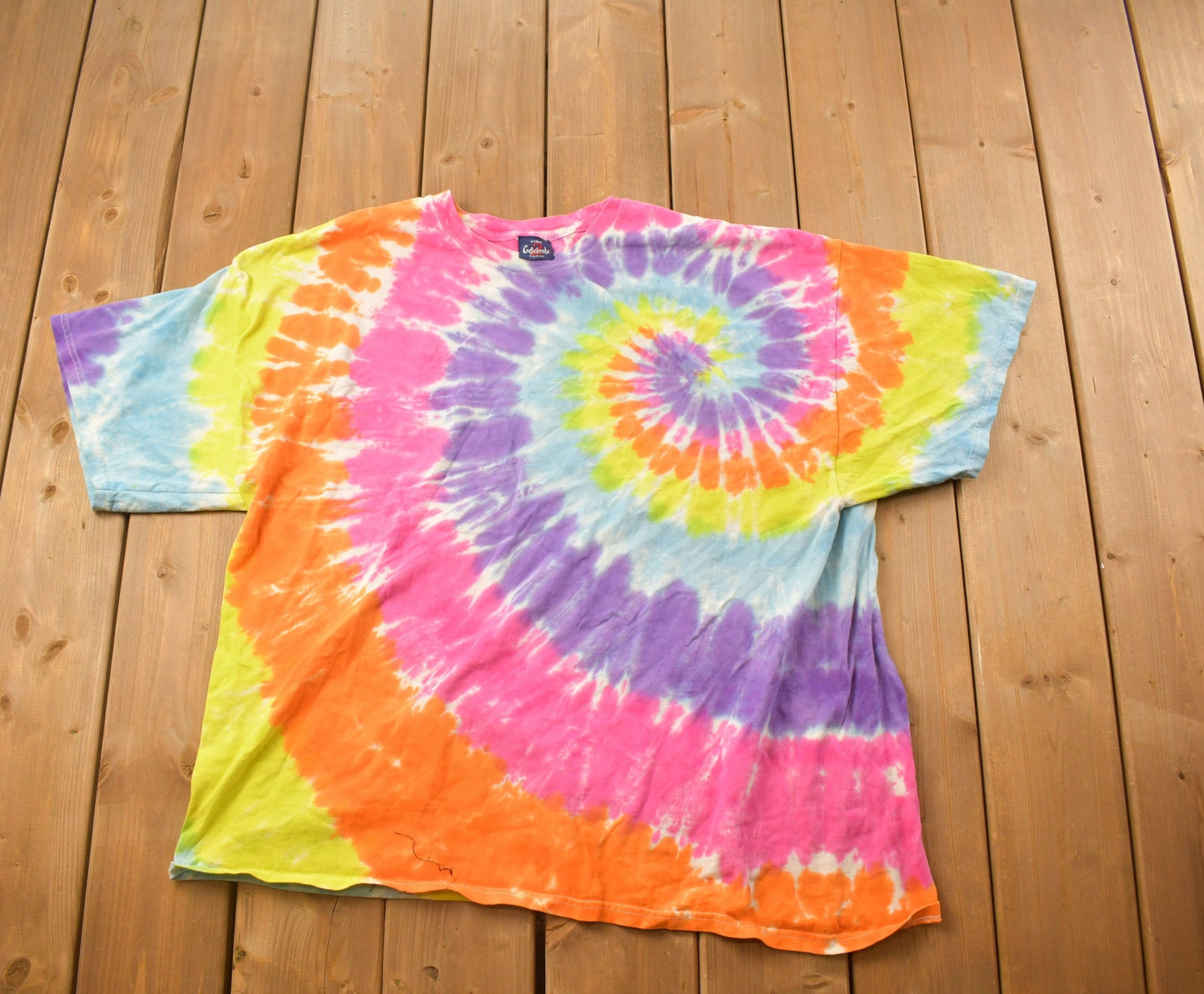 Vintage 1990s Tye Die All Over Print T-shirt / Vintage Tee / Graphic Shirt / Tie Dye / All Over Print