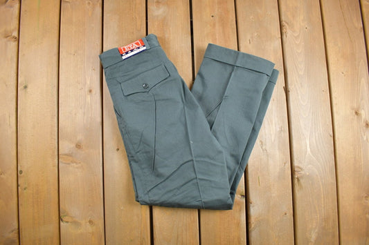 Deadstock Vintage 1980s ETA Pleated Trousers Size 29 x 31 / 80s Workwear / 1980s Pants / Olive Green /