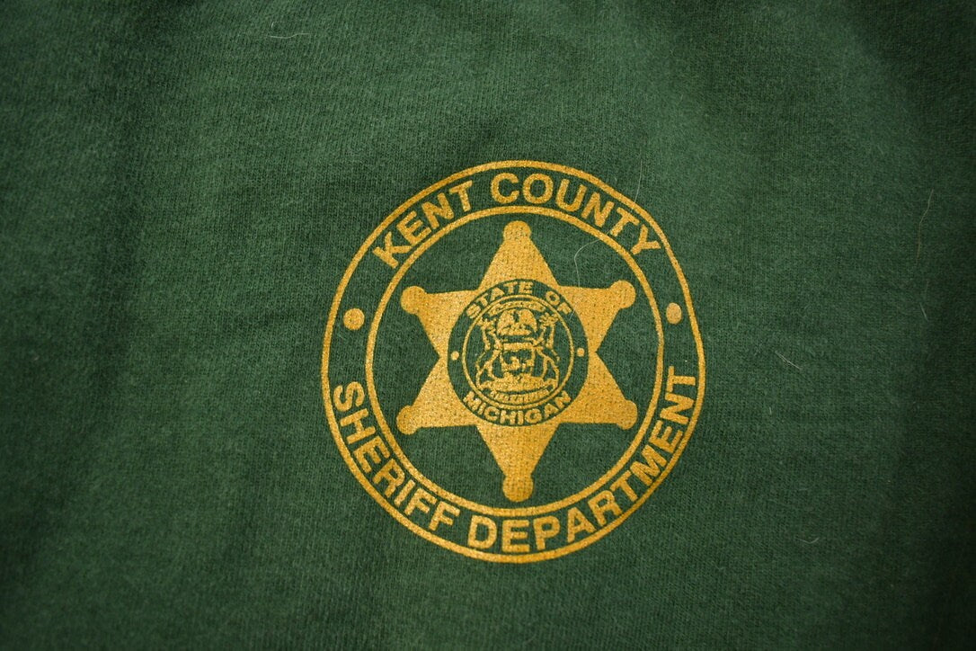 Vintage 1990s Kent County Sheriff Department Crewneck Sweatshirt / 90s Crewneck / Made In USA / Streetwear / Police Sweater