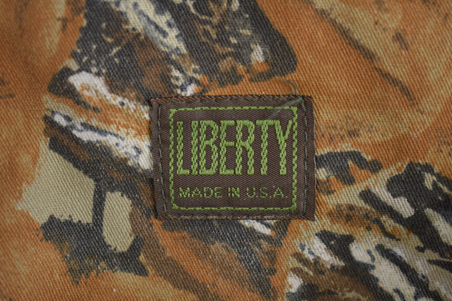 Vintage 1980s Liberty Insulated Camo Coveralls / Vintage Coveralls / Made in USA / Distressed Workwear / One Piece Work Suit / Hunting Gear