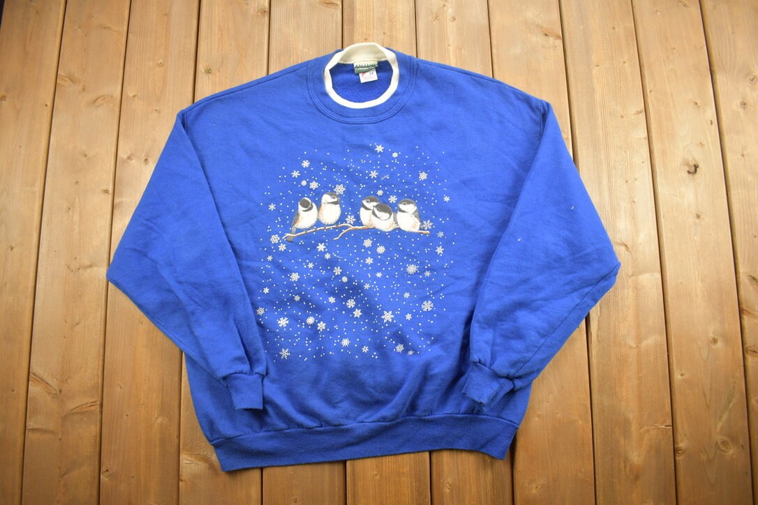 Vintage 1990s Cute Christmas Birds Crewneck Sweatshirt