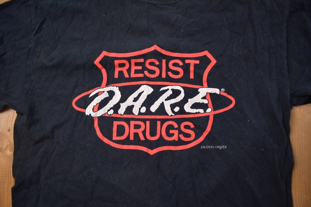 Vintage 1990s D.A.R.E Resist Drugs Graphic T Shirt / Vintage T Shirt / Streetwear / Graphic Tee /