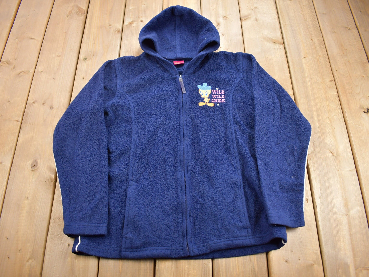 Vintage 2003 Looney Tunes Embroidered Fleece Sweatshirt