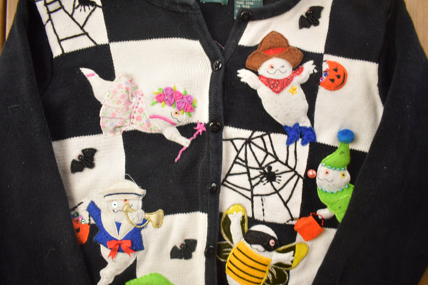 Vintage 1990s Ashton's Halloween Themed Button Up Crewneck Sweatshirt / 90s Crewneck / Button Up / Streetwear / Embroidered / Halloween