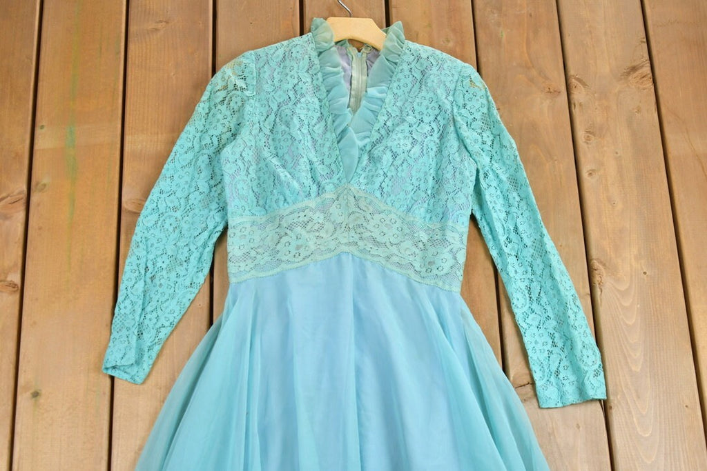 Vintage 1960s Lace and Chiffon Dress