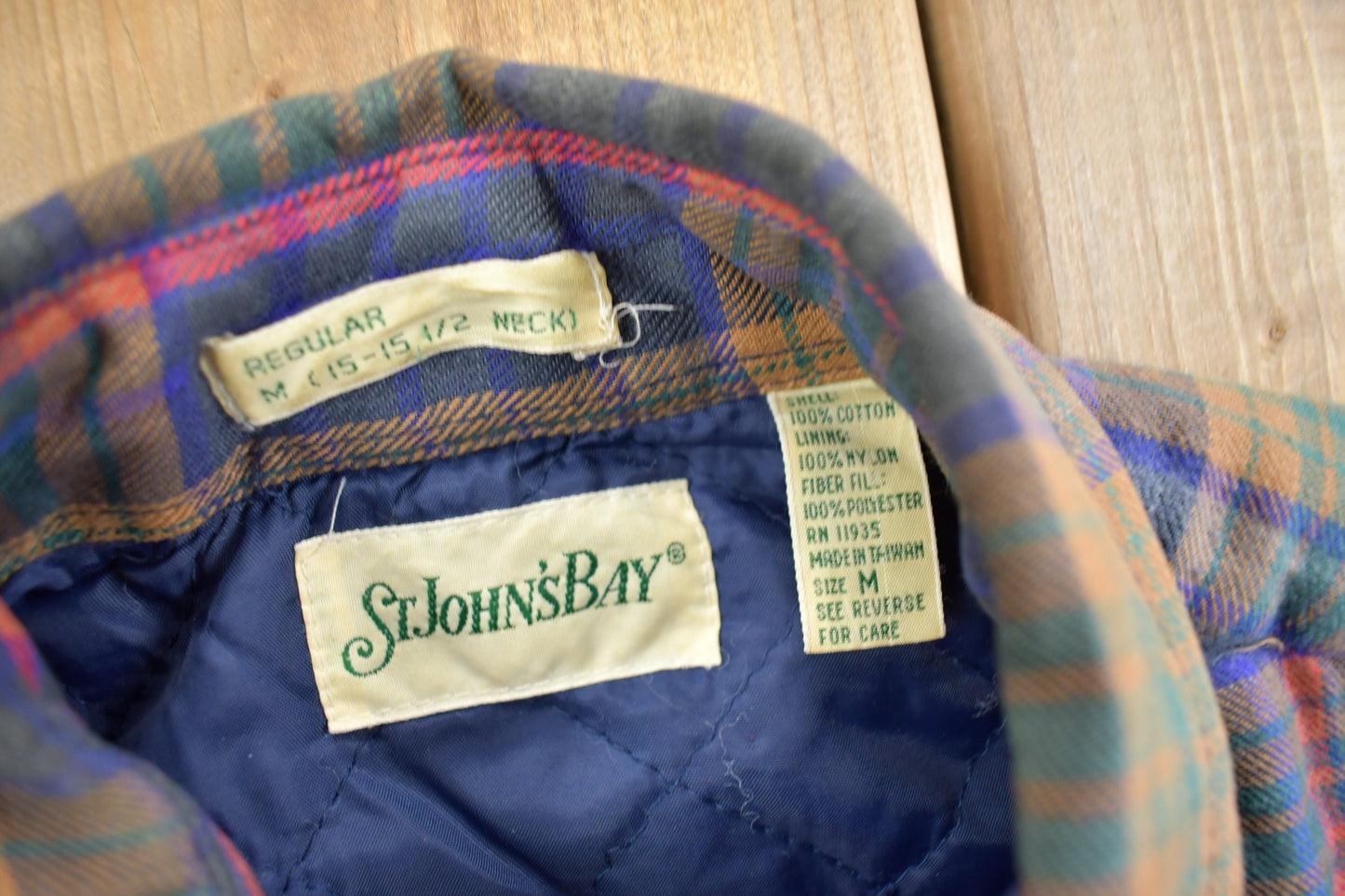 Vintage 1990s St Johns Bay Insulated Button Up / 1990s Button Up / Vintage Flannel / Plaid Flannel Jacket / Quilted