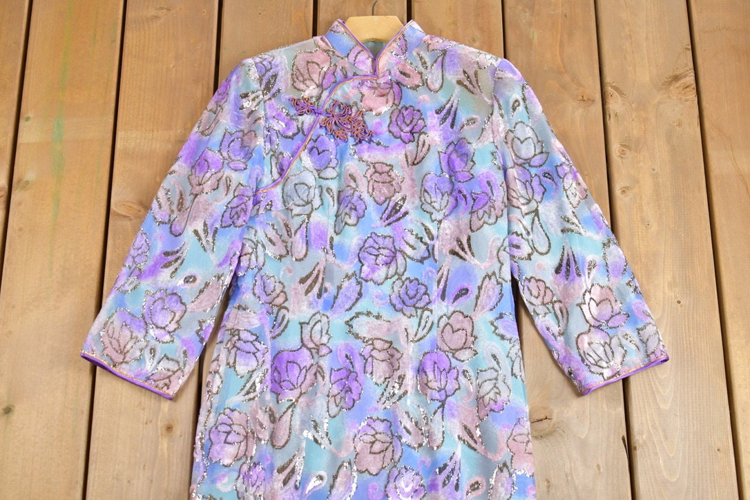 Vintage 1970s Cheongsam Dress