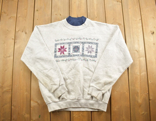 Vintage 1990s Abstract Snowflake Themed Crewneck Sweatshirt