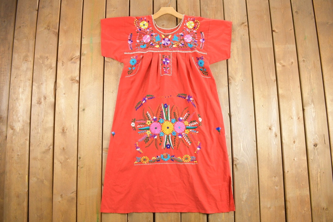 Vintage 1960s Hand Embroidered Mexican Dress