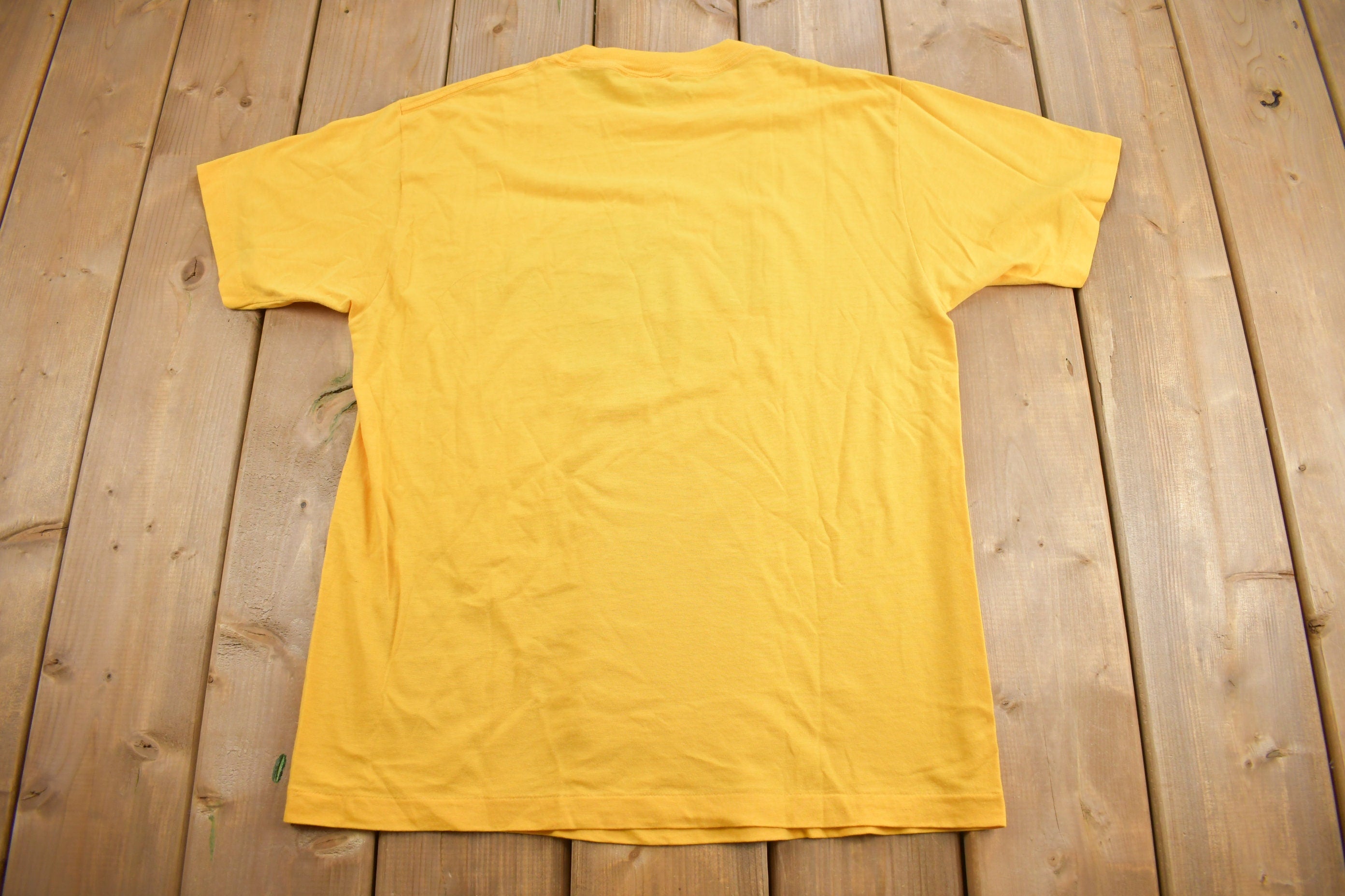Vintage 1980s Los Angeles Lakers NBA Champion T-Shirt