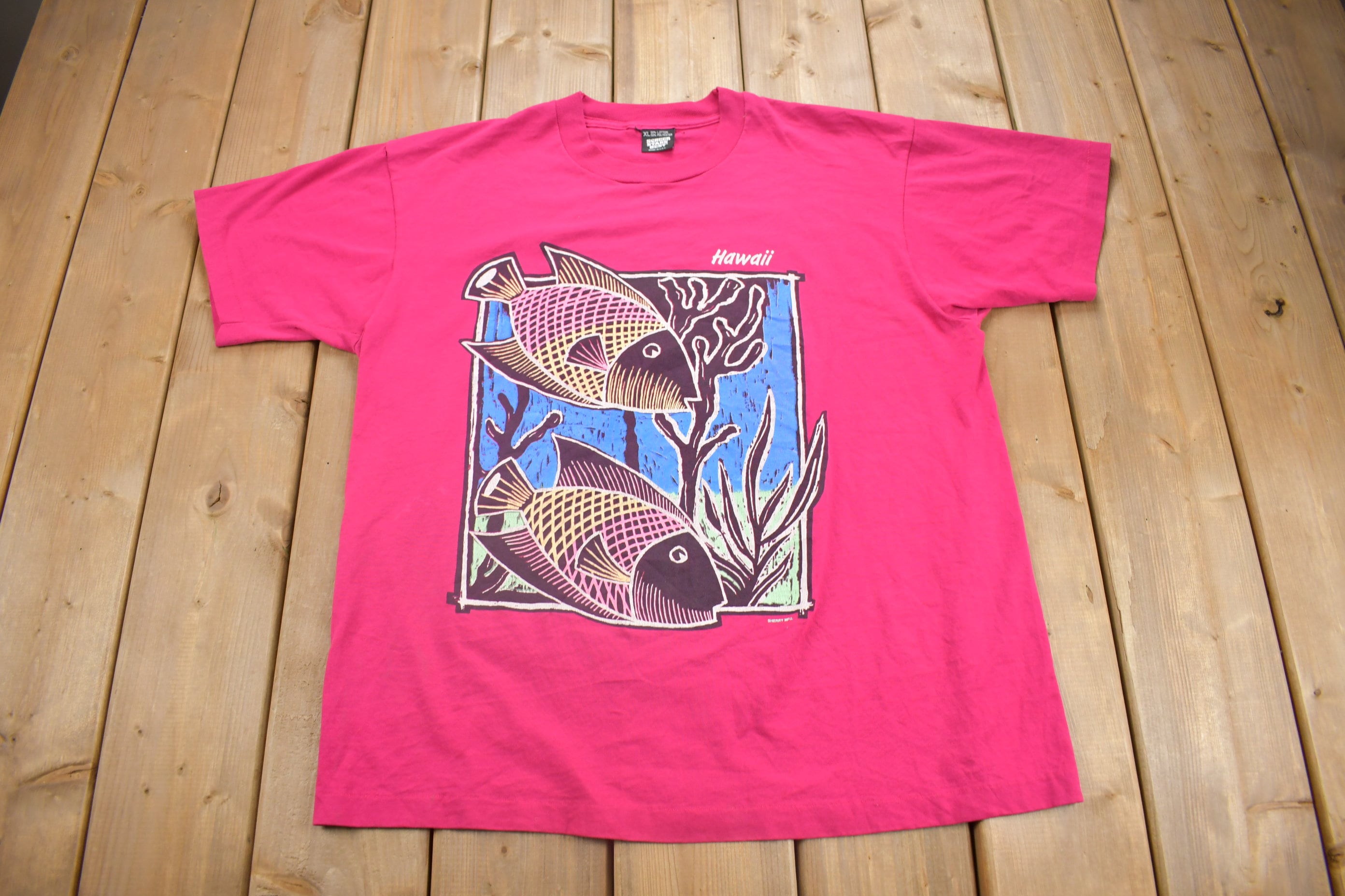 Vintage 1980s Hawaii Fish Graphic T-Shirt