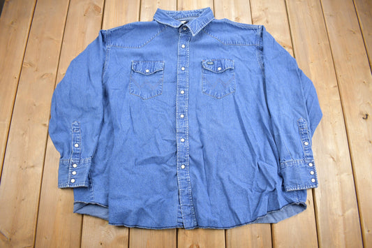 Vintage 1990s Wrangler Western Style Denim Snap Button Shirt / 1990s Button Up / Vintage Cowboy Shirt / Rodeo Shirt