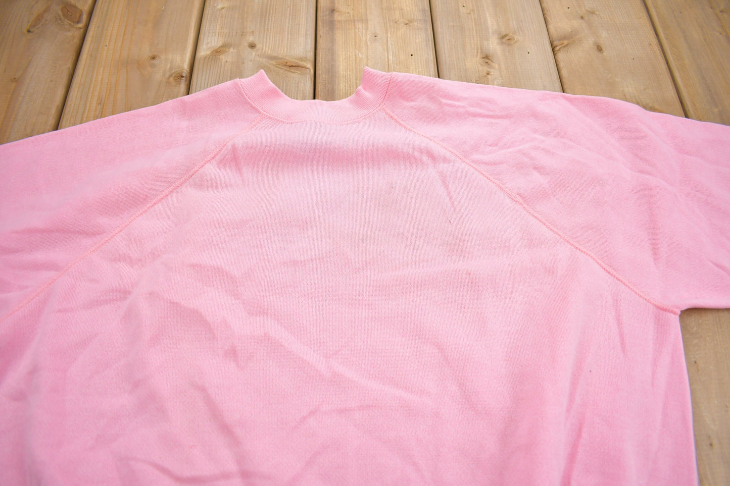 Vintage 1980s Light Pink Blank Raglan Crewneck Sweatshirt / 80s Crewneck / Made In USA / Essential / Streetwear / 80s Blank