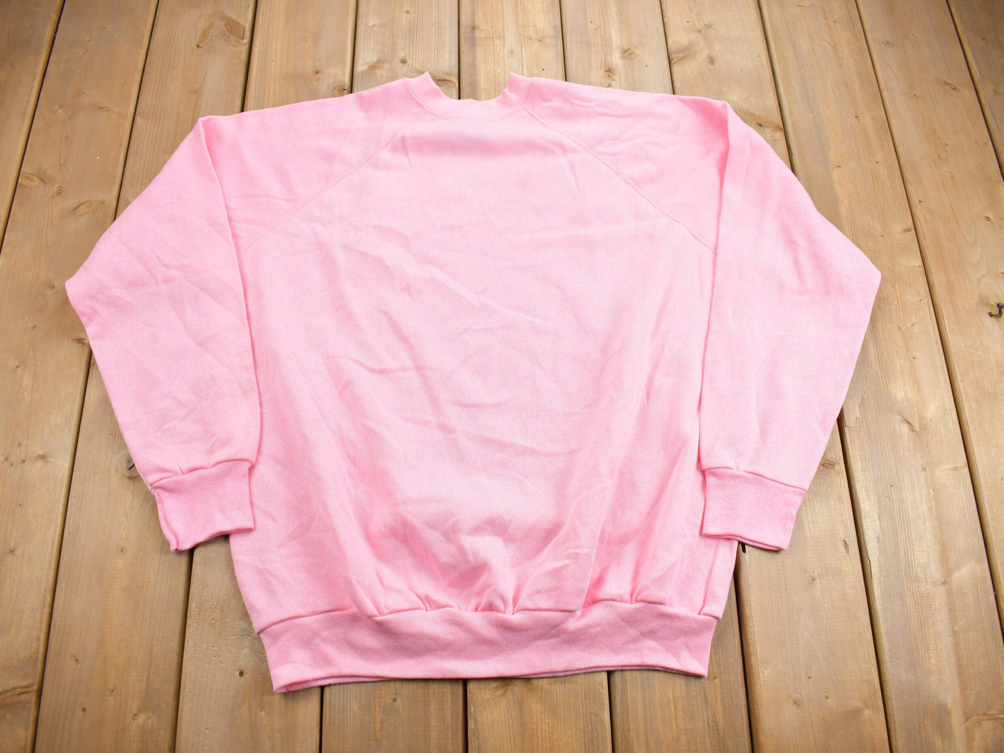 Vintage 1980s Light Pink Blank Raglan Crewneck Sweatshirt / 80s Crewneck / Made In USA / Essential / Streetwear / 80s Blank