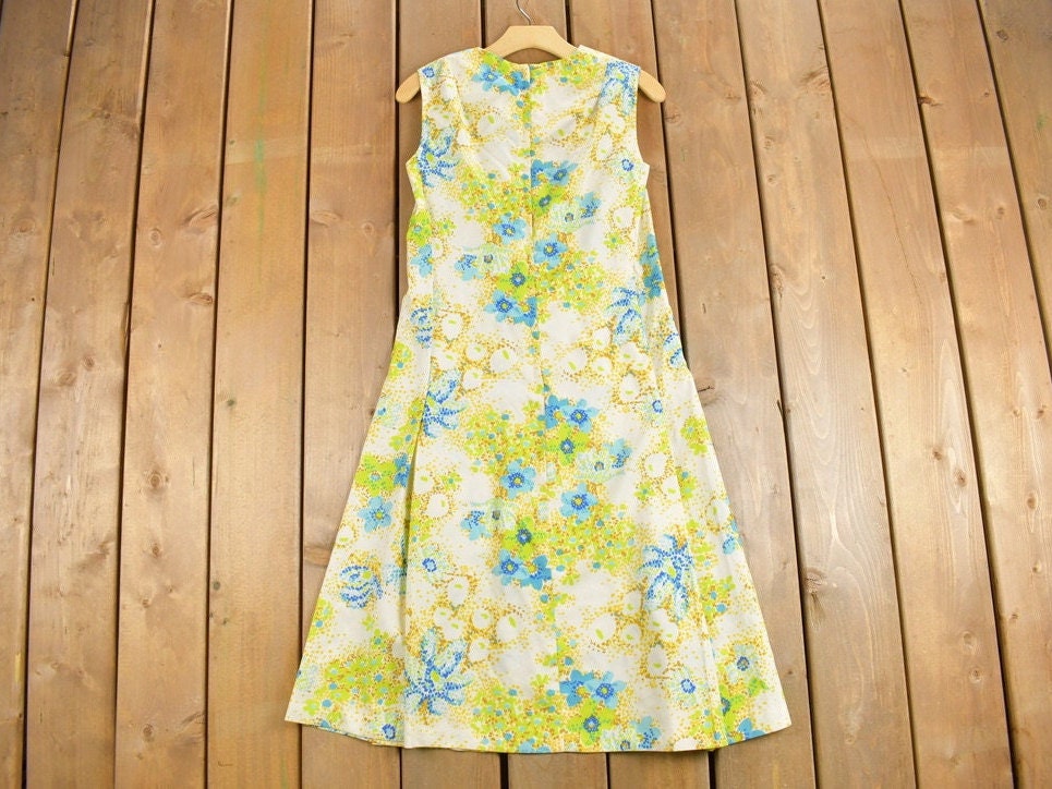 Vintage 1960s Floral Sleeveless Dress