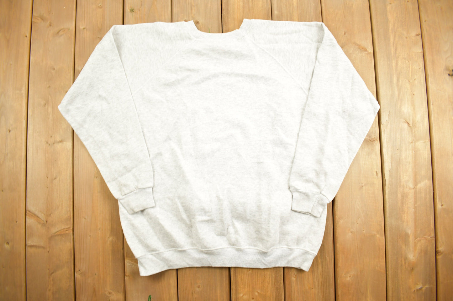 Vintage 1990s Blank Crewneck Sweatshirt / 90s Crewneck / Made In USA / Essential / Streetwear / 90s Blank