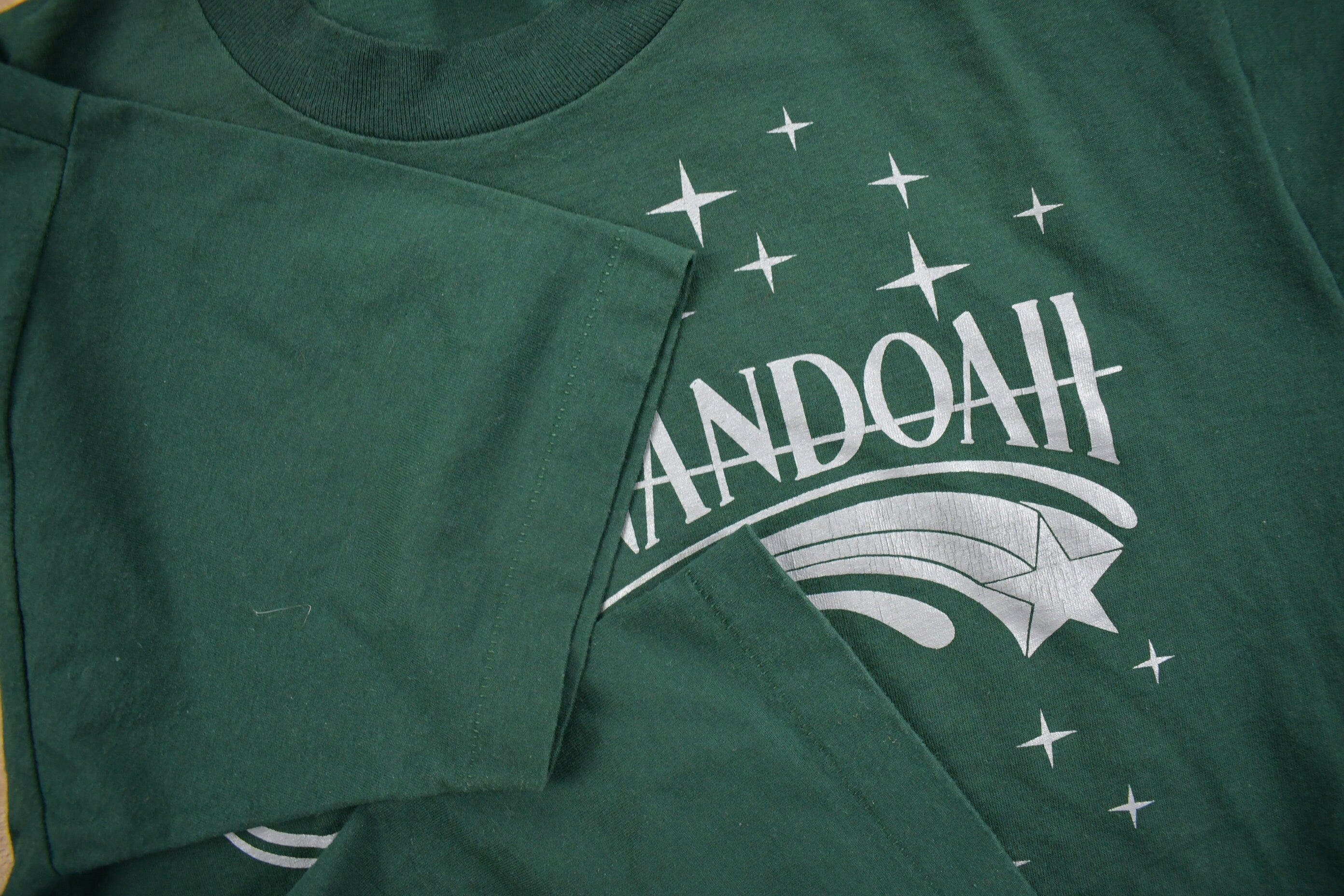 Vintage 1990s Shenandoah Band T-shirt