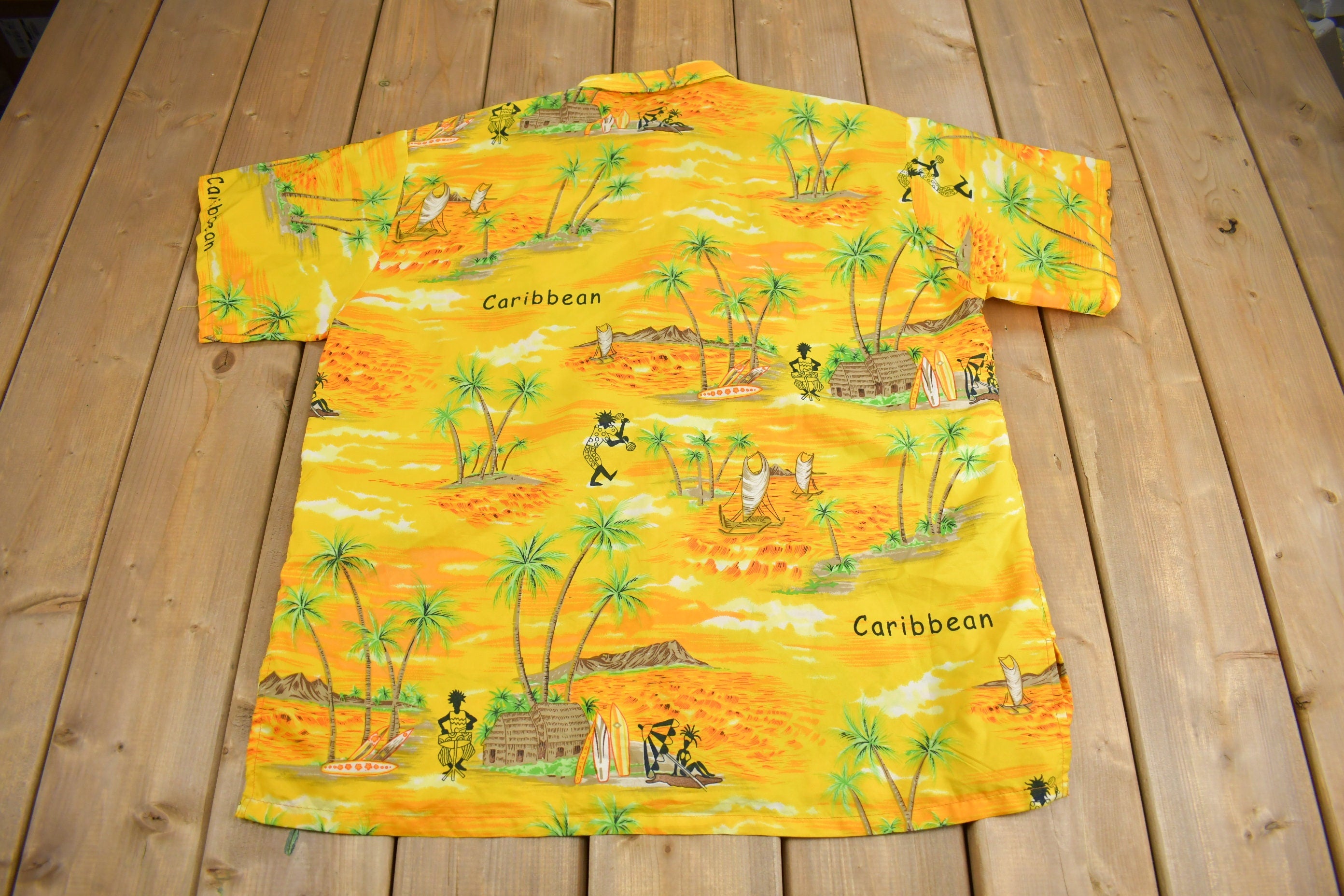 Vintage 1970s All Over Print Caribbean Theme Button Up Shirt