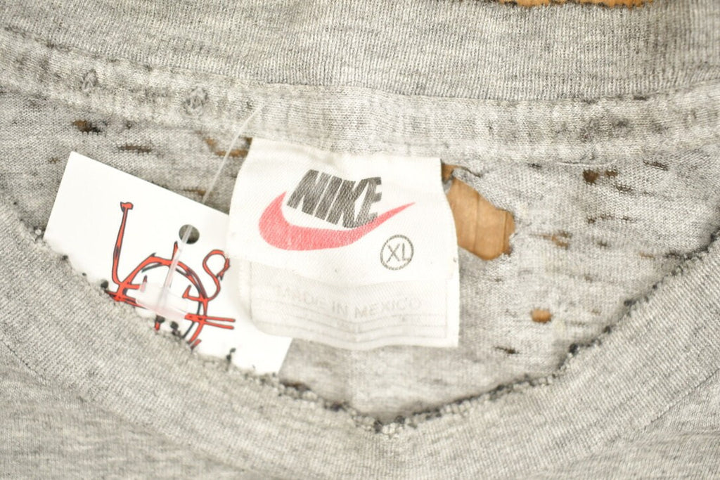 Vintage 1990s Nike Logo Slogan Graphic T-Shirt