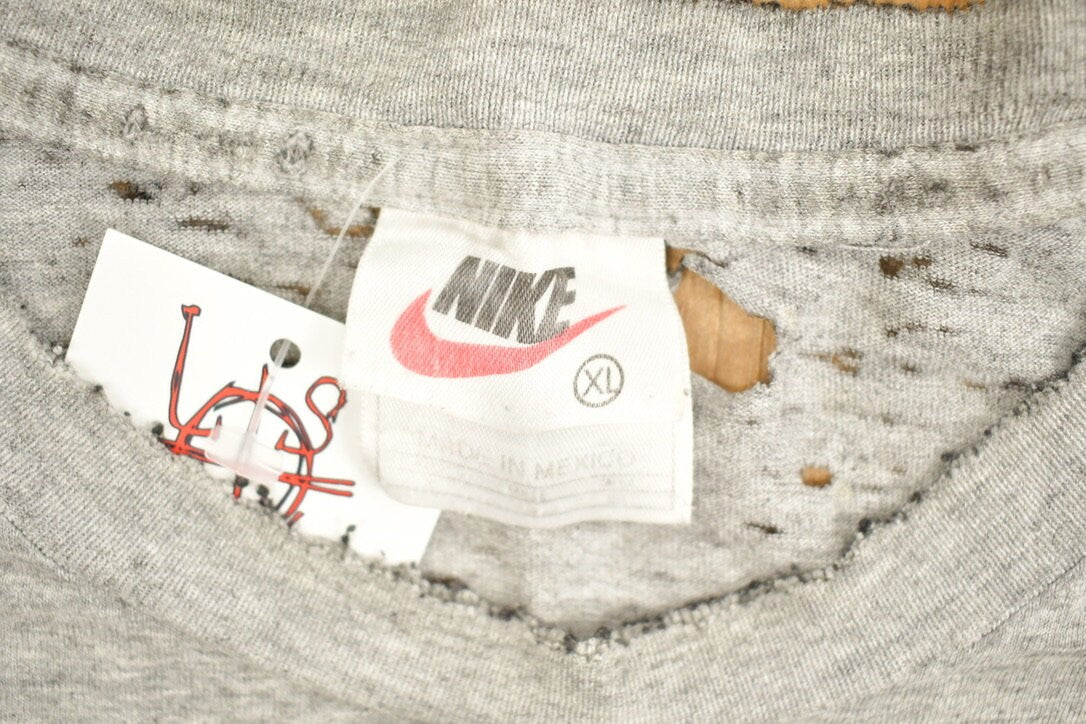 Vintage 1990s Nike Logo Slogan Graphic T-Shirt