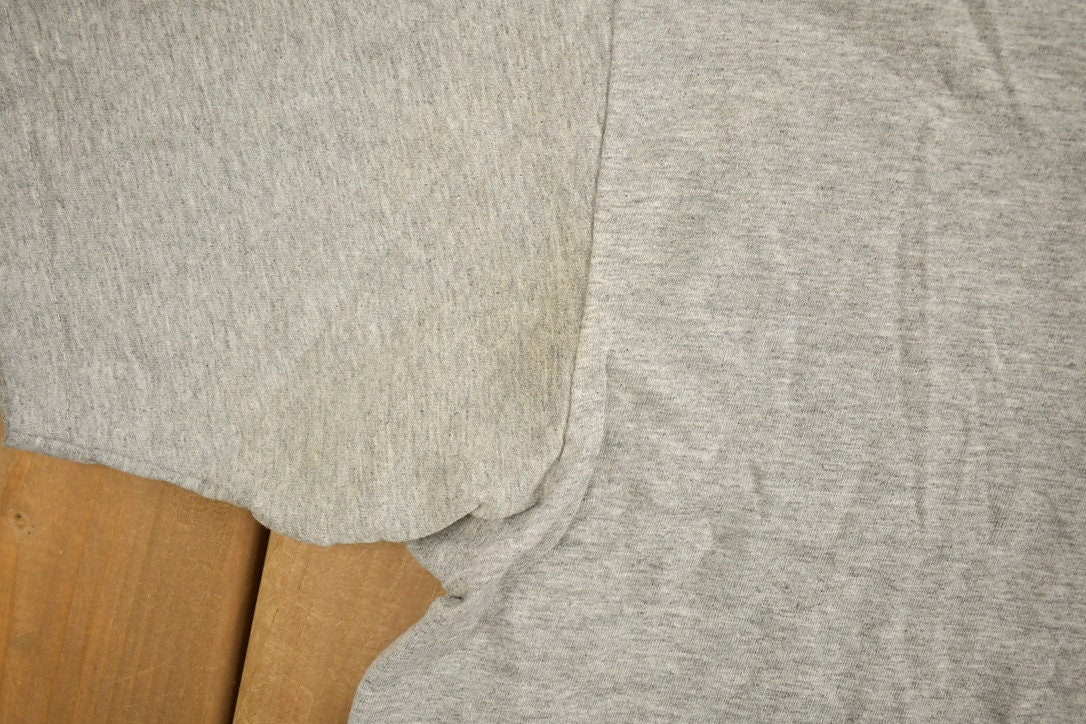 Vintage 1990s Nike Logo Slogan Graphic T-Shirt