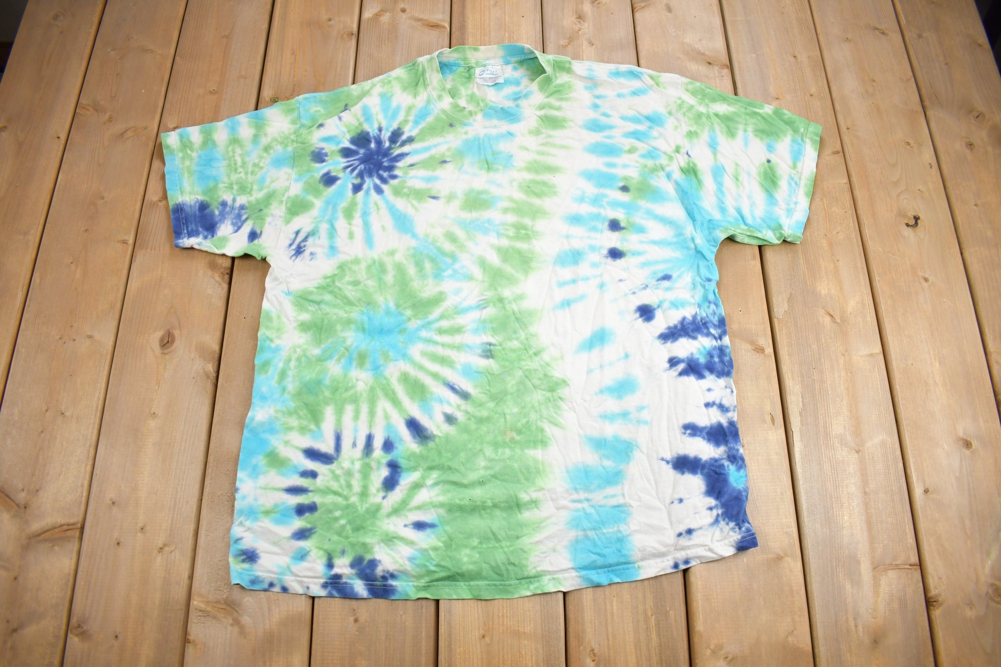 Vintage Y2K Green & Blue Tie Dye T-Shirt