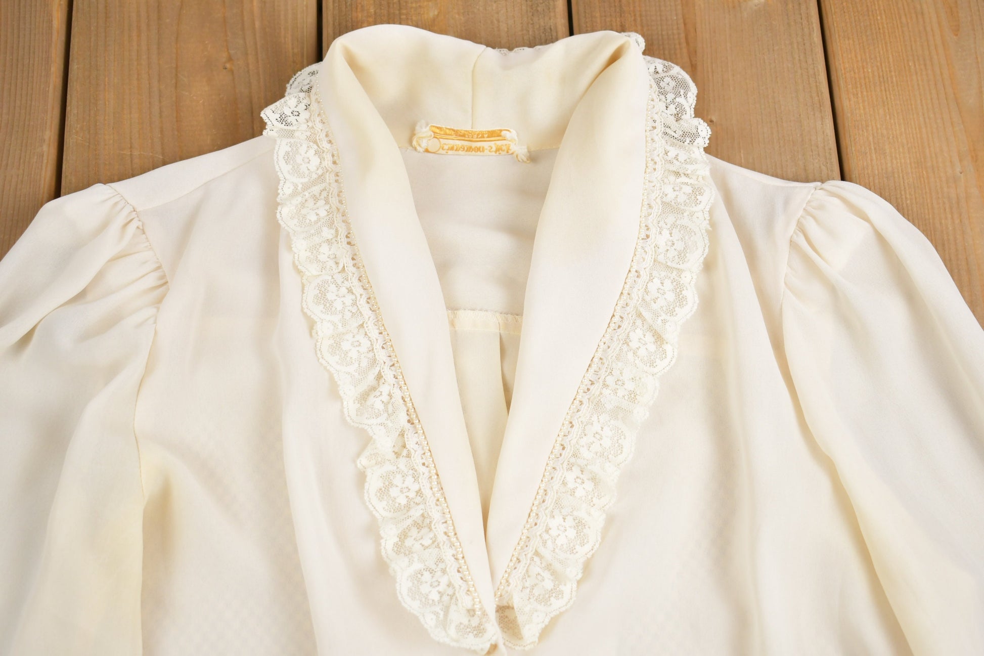 Vintage 1970s Cinnamon Frill Collar Button Up Shirt