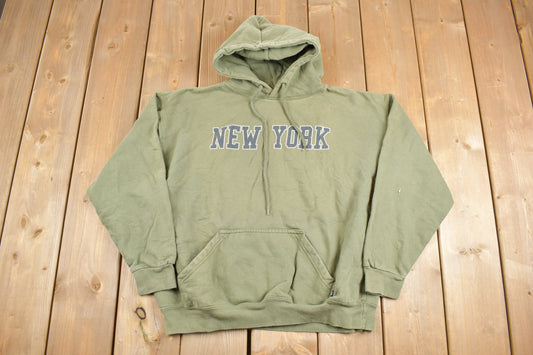 Vintage 1990s New York City Graphic Hoodie / 90s Hoodie / Vintage Sweater / 90s / New York Sweater / Big City / Big Apple