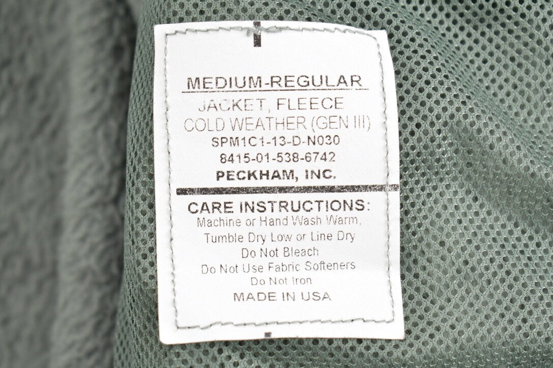 Vintage 1990s US Military Cold Weather Fleece Sweater / US Army / Gen III / Army Jacket / Deep Pile Fleece / Size Medium Regular