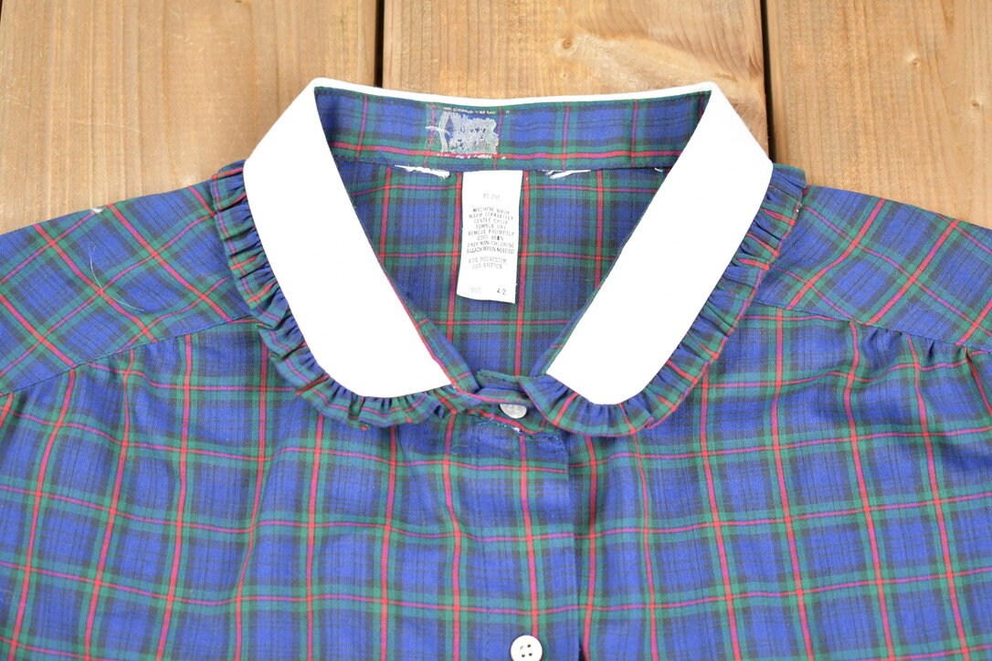 Vintage 1980s Women's Plaid Button Up Shirt / Peter Pan Collar / Pleated Collar / 80s / 70s / Blouse / Cute /