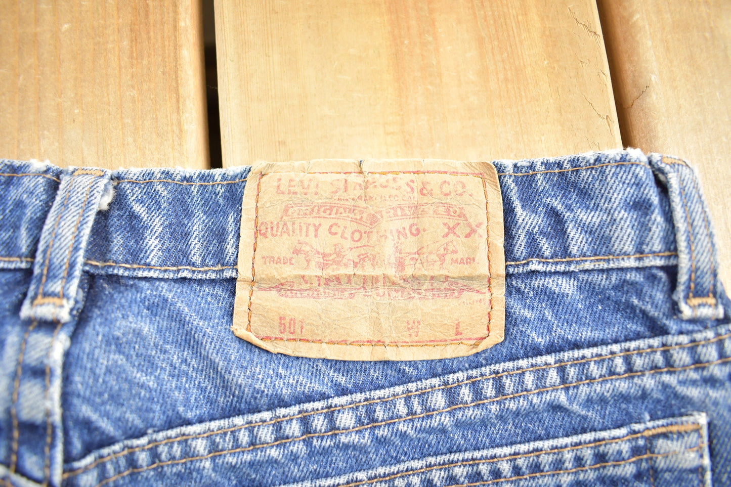 Vintage 1990s Levi's 501 Red Tab Jeans Size 30 x 29.5 / Blue / Mid Wash / Vintage Denim  / Made In USA / 80s Levi's / Straight Cut