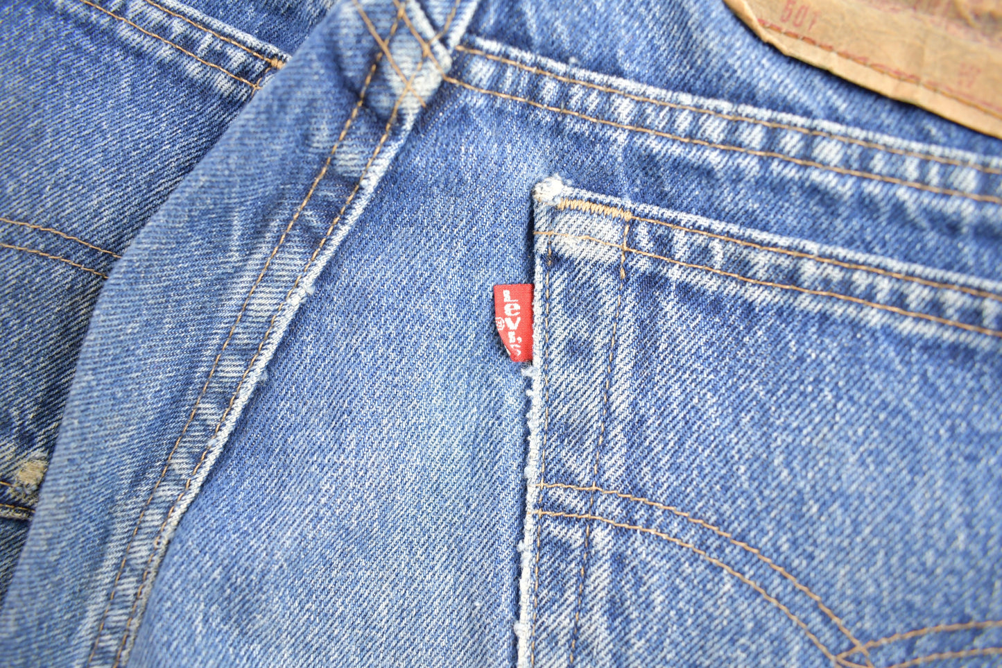 Vintage 1990s Levi's 501 Red Tab Jeans Size 30 x 29.5 / Blue / Mid Wash / Vintage Denim  / Made In USA / 80s Levi's / Straight Cut