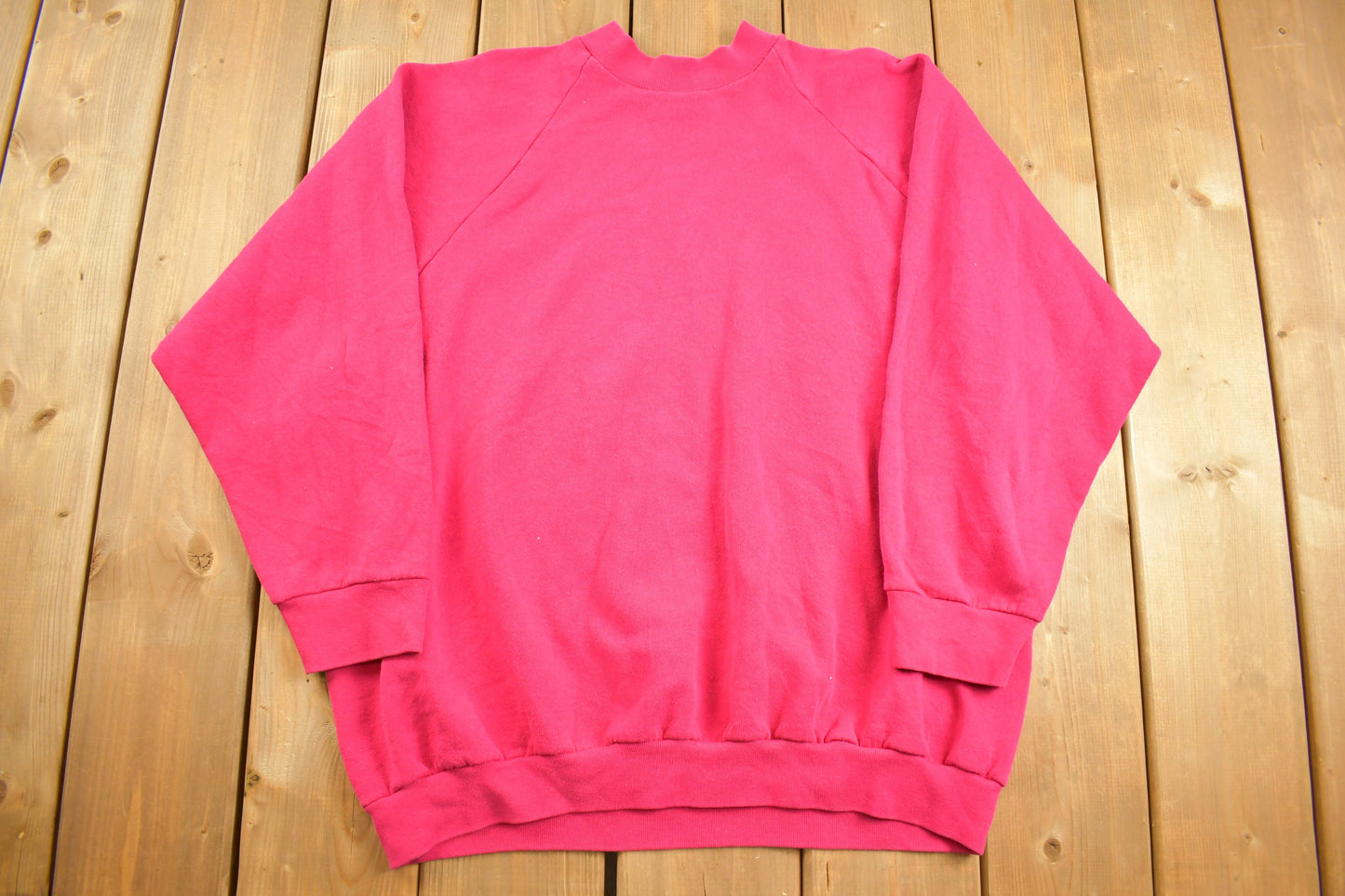 Vintage 1980s Fruit Of The Loom Blank Pink Raglan Crewneck Sweatshirt / Women's Size 3XL / 80s Crew / Made In USA / Streetwear / 80s Blank