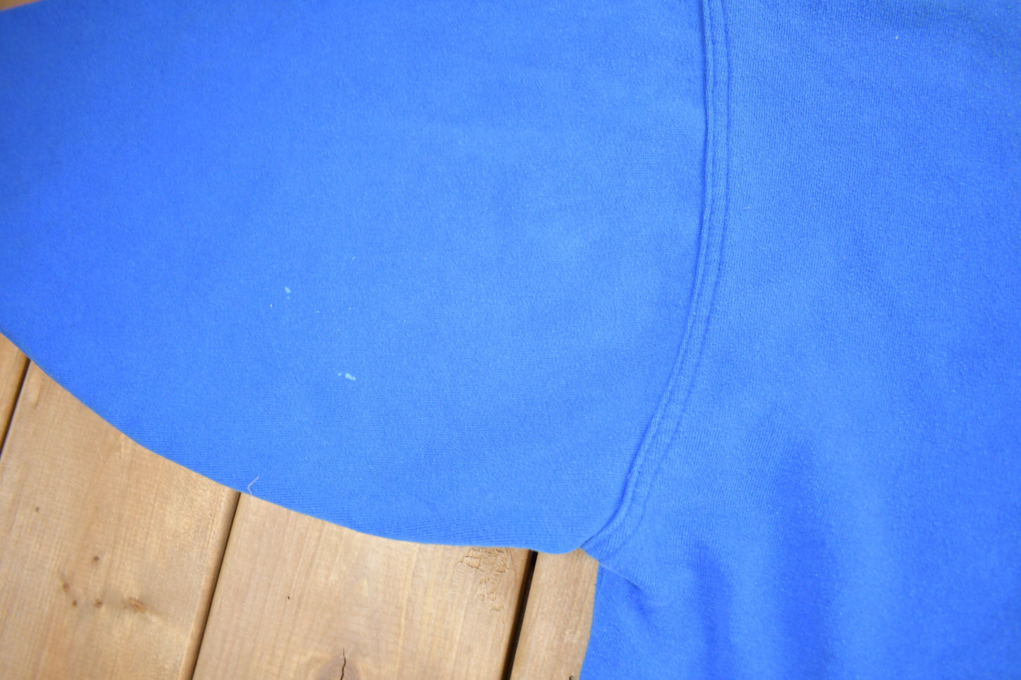 Vintage 1980s Blank Blue Crewneck Sweatshirt / 90s Crewneck / Made In Canada / Essential / Streetwear / 80s Blank