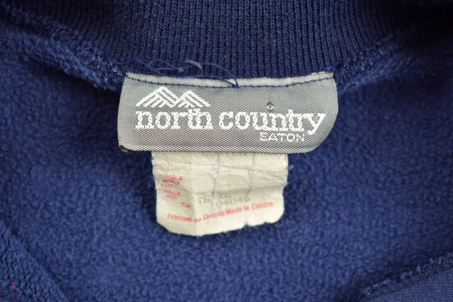 Vintage 1990s Blank North Country Eaton 100% Cotton Collared Sweatshirt / 90s Crewneck / Made In USA / Essential / Streetwear / 90s Blank