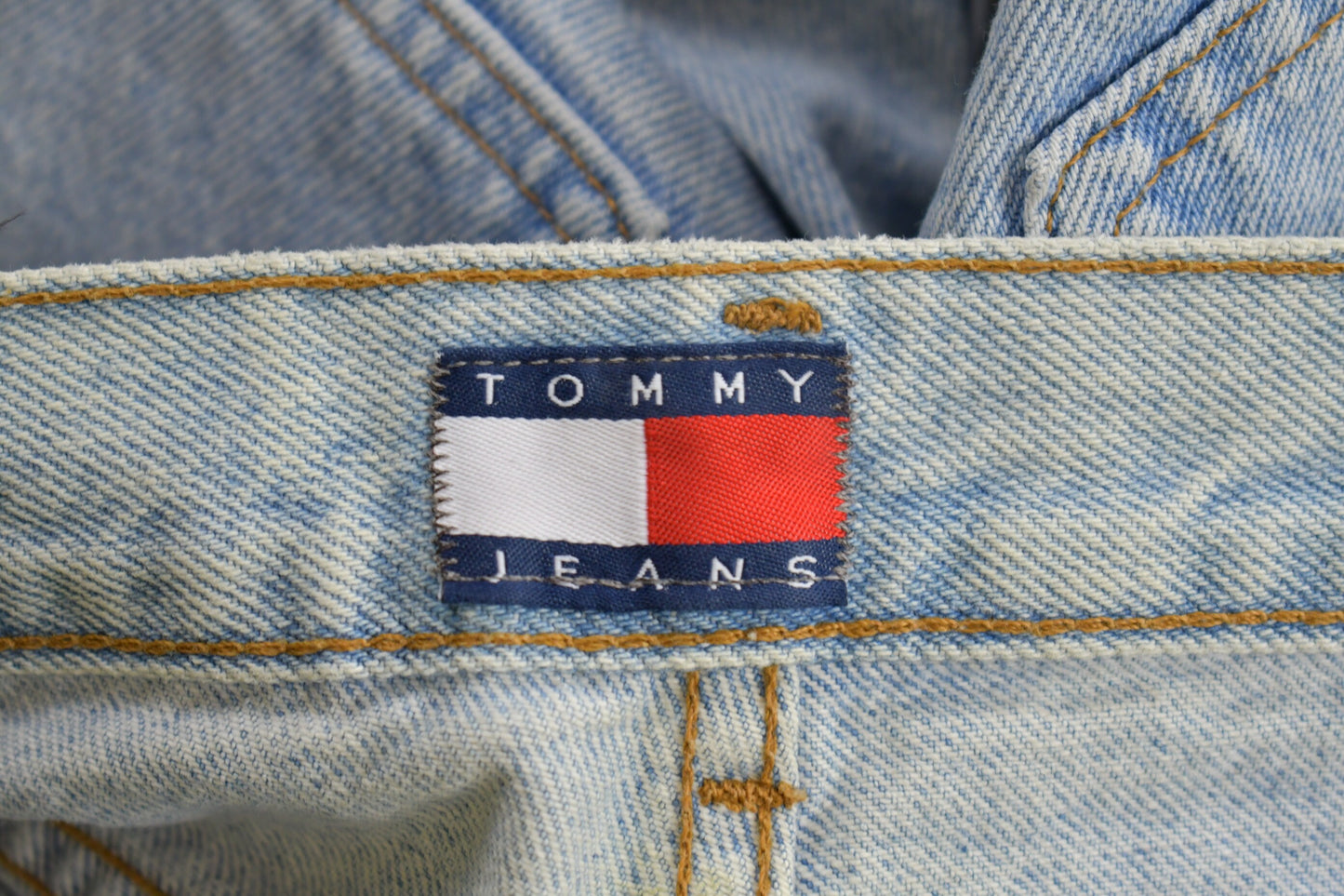 Vintage 1990's Tommy Hilfiger Jeans Size 38 x 33.5 / American Vintage / Streetwear Fashion / Vintage Pants / Flag / Big Logo