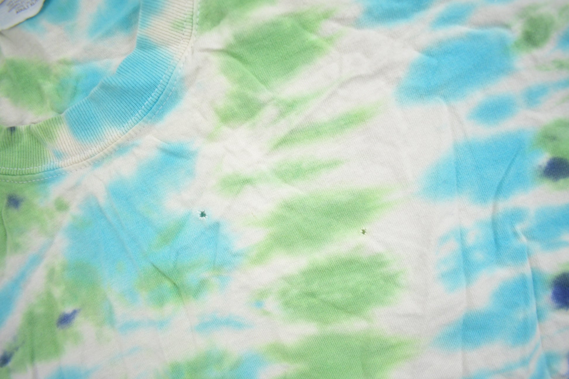 Vintage Y2K Green & Blue Tie Dye T-Shirt