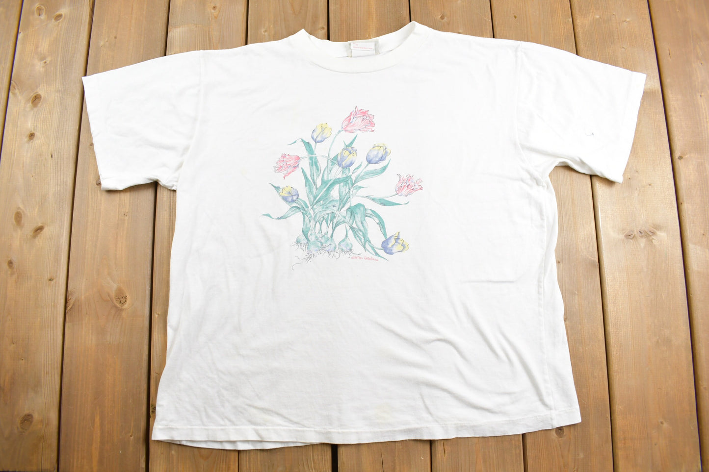 Vintage 1990s Northern Reflections Floral T-Shirt / Graphic / 80s / 90s / Streetwear / Retro Style / Single Stitch / Flower Graphic