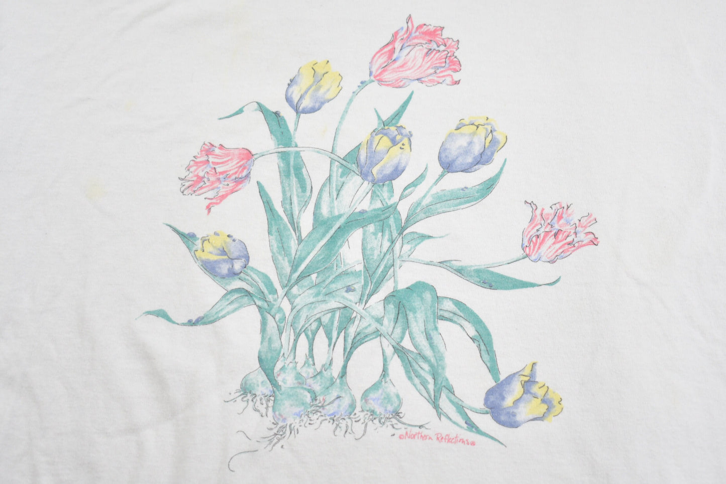 Vintage 1990s Northern Reflections Floral T-Shirt / Graphic / 80s / 90s / Streetwear / Retro Style / Single Stitch / Flower Graphic