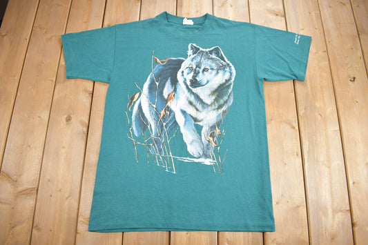 Vintage 1990s Wolf Graphic T-Shirt / Made In Canada / Single Stitch / Nature T Shirt / Outdoorsman / Jungle Cat World Orono